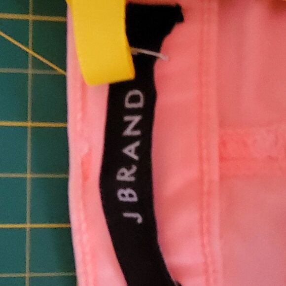 * * J.BRAND pink/peach light stretchy Skinny Leg Mid Rise Jeans Final Discount - Picture 8 of 13